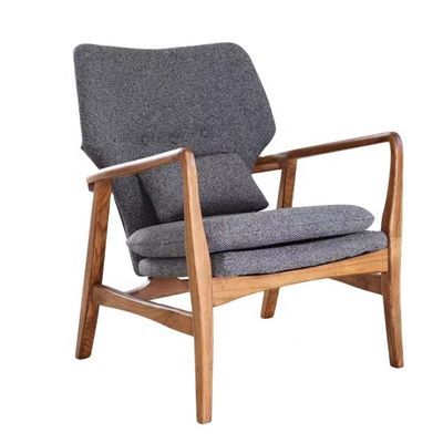 Melhore a sua experiência de parque com esta poltrona de apoio de braço de madeira de design moderno