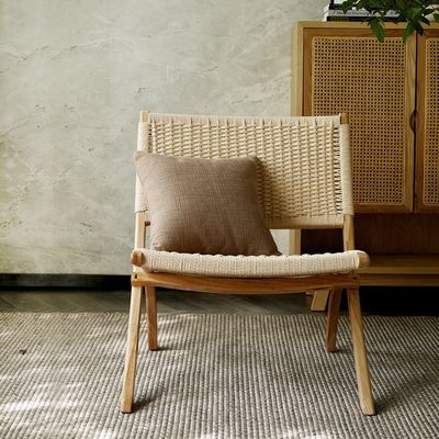 Cadeiras dobráveis de pátio de madeira de estilo de lazer para o exterior e sala de estar com artesanato tecido de rotão natural