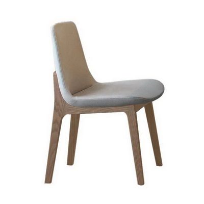 Cadeira de jantar de madeira de design moderno para assentos personalizados em restaurantes