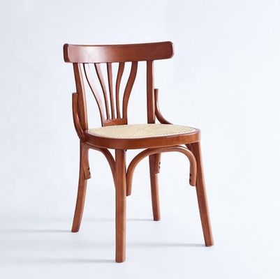 Madeira maciça empilhável de design nórdico assento de rotão cadeira de jantar