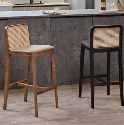 PU/Fabric Esfonge Seat Nordic Tapete Bar Stool Cadeira de madeira Cadeira de Rattan para Bar Moderno