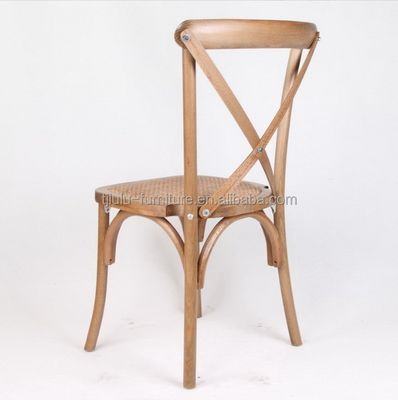 Modern Style D50*W42*H89CM Solid Wood X Cross Back Chair com almofada de Rattan para recepção de casamento ao ar livre
