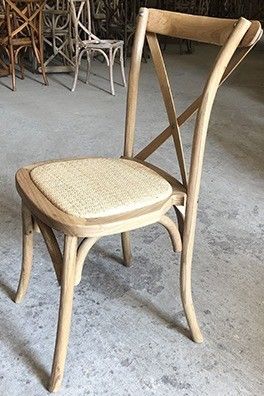 Moderno estilo Nitrolacquer acabamento de madeira maciça cadeira de jantar empilhável para restaurante e casamento