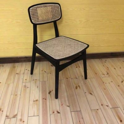 Cadeira de jantar de madeira maciça de Rattan para móveis domésticos