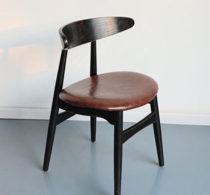 Estofado de madeira maciça Design prático e moderno para estofado doméstico Otomano