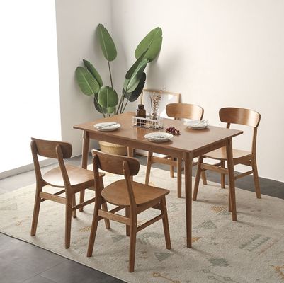 Coleção de móveis clássicos de sala de jantar Cadeiras de borracha de madeira maciça Cadeiras de jantar com design moderno