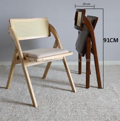 Cadeiras de sala de jantar de madeira dobrável de rotão Estilo de design moderno para mobiliário de sala de jantar e construção de madeira maciça