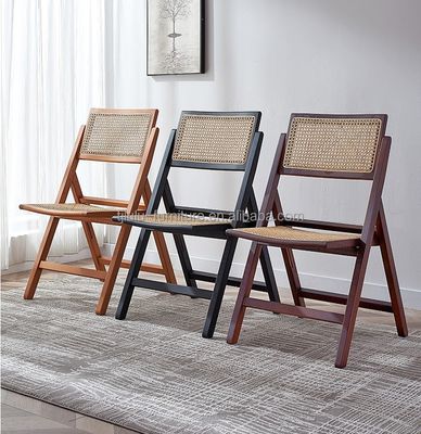 Embalagem de correio Cadeira de jantar dobrável de rotão de madeira maciça para decoração de restaurantes nórdicos