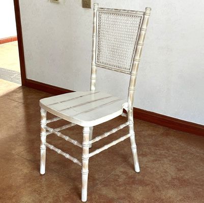Cadeira de jantar natural preta resistente Design nórdico Moderno de madeira maciça de madeira maciça PU couro para sala de casamento