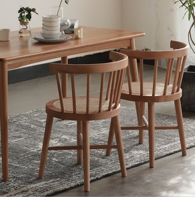 Cadeira de jantar de madeira maciça Nordic Good Design Mobiliário antigo de restaurante com estilo contemporâneo em 55cm*40cm*74cm