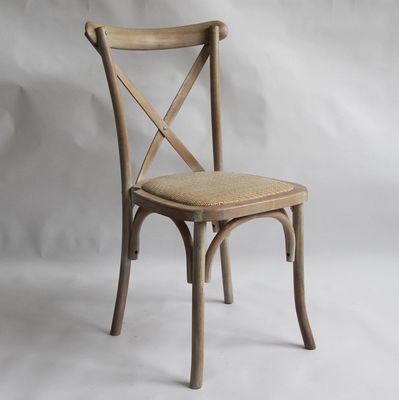 Desenhos personalizados Nórdico Moderno Rattan Cross Back Empilhável Banquete de Madeira Sólida Casamento Cadeira de Madeira Serviço OEM Aceito