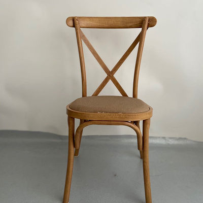 Apartamento Embalagem de correio nórdico moderno Cross Back Metal cadeira de jantar com design nórdico