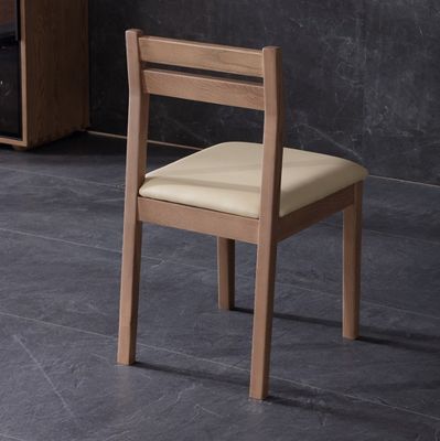 Mobiliário de sala de estar Cadeiras de madeira maciça com almofada em design clássico moderno