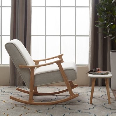 Prática cadeira de balanço de madeira de esponja de alta densidade para sala de estar estilo europeu