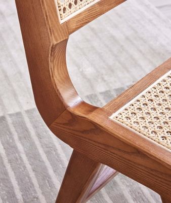 Cadeira de jantar de design moderno Mobiliário prático de rotão para a sala de jantar da sua casa