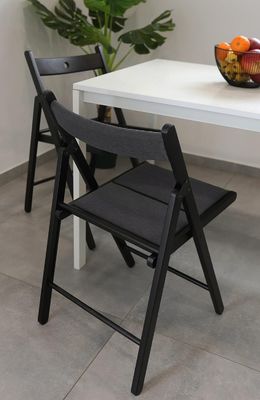 Melhores cadeiras dobráveis de madeira de 2023 para uso em eventos de hotéis