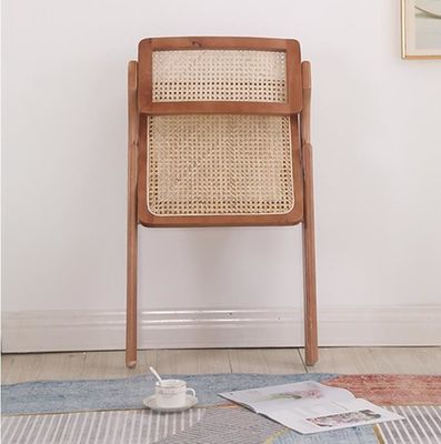 Cadeira de jantar de rotão dobrável de madeira sólida nórdica com artesanato tradicional