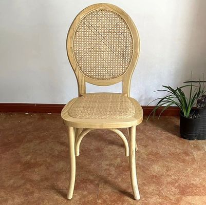 Mobiliário de casa geral Estilo Vintage Francês Refeição de madeira Rattan natural Casamento Solid Wood cadeira empilhável para banquete