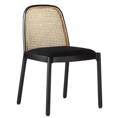 Embalagem de correio Cadeira de refeição de madeira maciça durável sem braços de ratão para sala de jantar