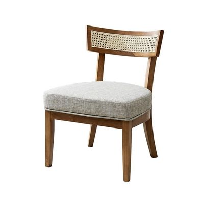 Cadeira de jantar de rotão de estilo nórdico Cadeira de madeira maciça estofada para decoração de sala de estar