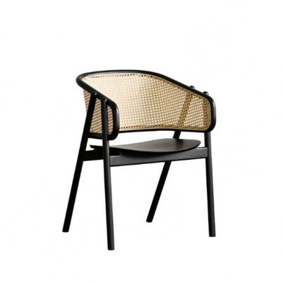 Design Cadeira de jantar de madeira de Rattan Cane Cadeira de braço de Rattan com limite de peso de 100KG e embalagem de correio