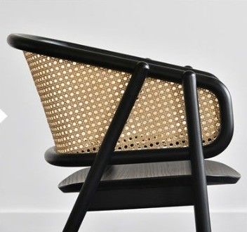 Design Cadeira de jantar de madeira de Rattan Cane Cadeira de braço de Rattan com limite de peso de 100KG e embalagem de correio