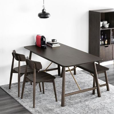 Cadeiras de madeira sólida nórdica clássica para mesa Mobiliário de restaurante Cadeiras