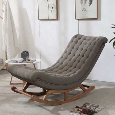 Lounger personalizado para relaxamento prático e económico na praia