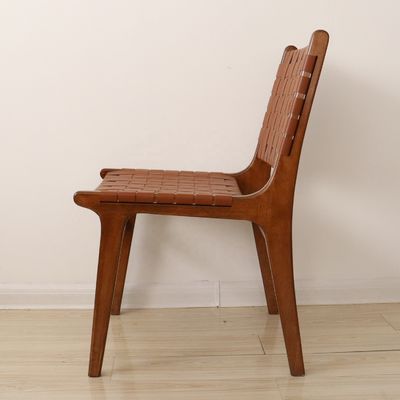 Logotipo personalizado Cadeiras de lazer ao ar livre Mobiliário de madeira maciça Estilo de design moderno com cadeira de jantar tecida de couro PU