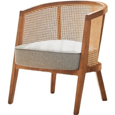 Mobiliário de exterior Moderno Nórdico Francês Estrutura de Madeira Sólida Cadeira de lazer de Rattan com design curvo de encosto e cor personalizada