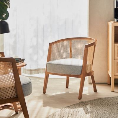 Mobiliário de exterior Moderno Nórdico Francês Estrutura de Madeira Sólida Cadeira de lazer de Rattan com design curvo de encosto e cor personalizada