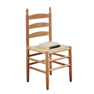 Cadeira de jantar com encosto dobrado com madeira maciça e almofada tecida por corda aceita