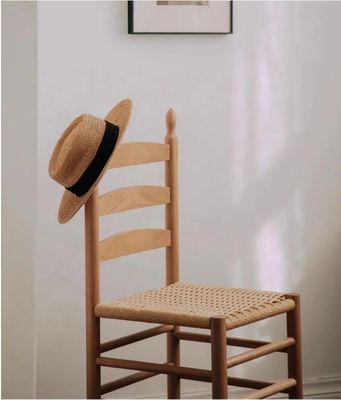 Cadeira de jantar com encosto dobrado com madeira maciça e almofada tecida por corda aceita