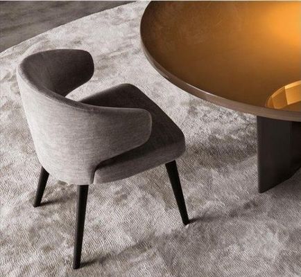 Cadeira de refeição com apoio de costas de asa de veludo de perna de madeira para uma refeição confortável e elegante