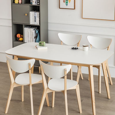 Cadeira de madeira de cores personalizadas para casa em restaurante ou casamento a preços acessíveis