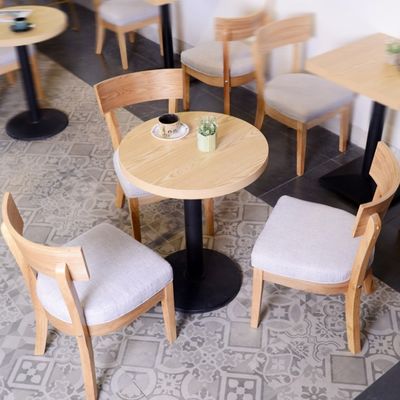 Mesa de jantar e cadeiras redondas de madeira maciça para a loja de chá de leite Negociação Café Restaurante Ocidental Fast Food Snack Bar