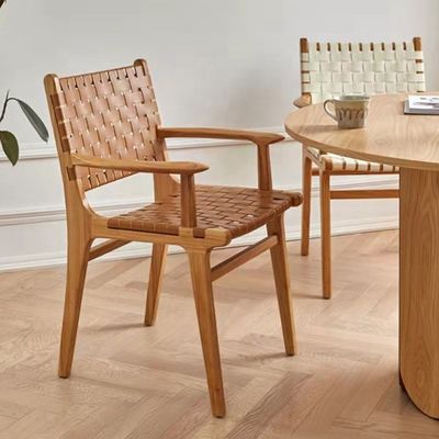 Garantia de dois anos Cadeira de jantar de madeira com estrutura de madeira maciça e almofada de cadeira de couro PU