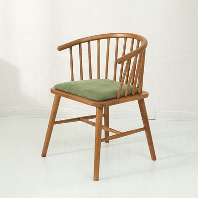 Modern Design Mobiliário de Sala de Jantar Encosto de Couraço Encosto de Braço Cadeira de Jantar de Madeira em Design Estilizado