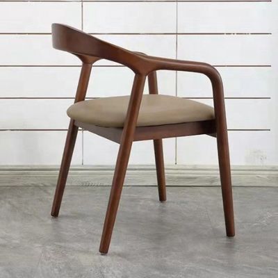 Cadeira de jantar de madeira maciça com perna de couro para restaurante Café Hotel NÃO Dobrada em estilo antigo