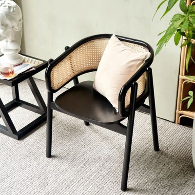 Escola Nordic Wood Cane Wicker Rattan Back Cadeira de Jantar Sala de estar Cadeira de Jantar Rattan Negro Relax Cadeira de Cane