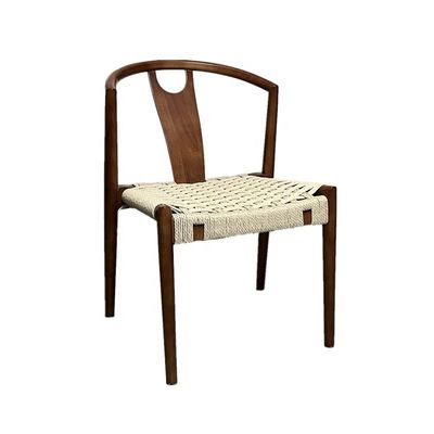 Cadeira de jantar de madeira de design empilhável com altura ajustável e embalagem de correio