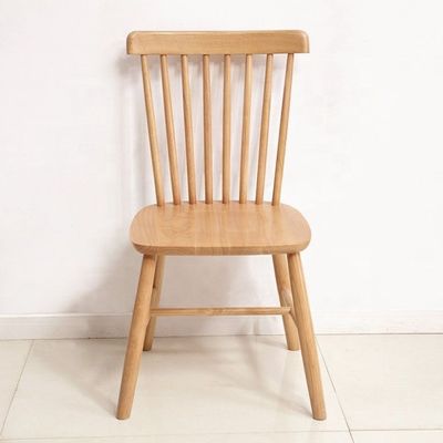 Capacidade de 400 kg Cadeira Windsor Feita de madeira maciça de faixa para uma experiência de jantar elegante e durável