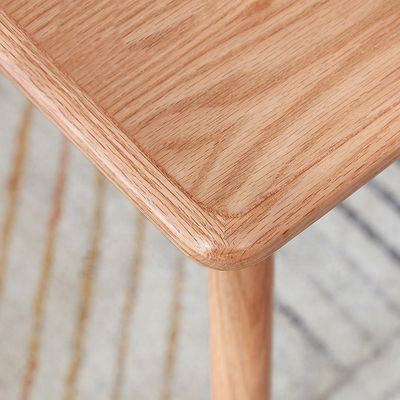 Cadeira de madeira maciça personalizada Combinação de mesa e cadeiras para soluções práticas e econômicas de mobiliário interior