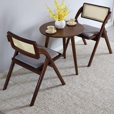 Cadeira de madeira dobrável para restaurantes Cadeiras de jantar de rotão durável de cor natural/nozes