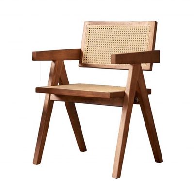 Restaurante moderno Armrest Rattan Cane Cadeira de jantar em material sólido e design moderno