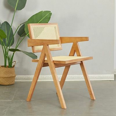 Restaurante moderno Armrest Rattan Cane Cadeira de jantar em material sólido e design moderno