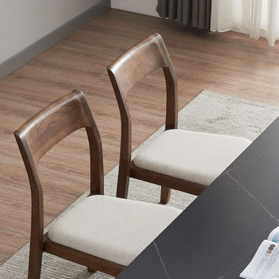 Desenhos personalizados Estilo de design Elegante cadeira de jantar de madeira sólida nórdica com assento de couro PU
