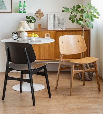 Cadeira de jantar de madeira sólida nórdica de luxo com quadro de carvalho branco