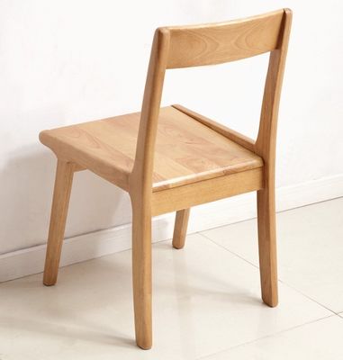 Cadeira de refeição de madeira maciça dobrada para hotel e restaurante estilo nórdico vintage acabamento natural