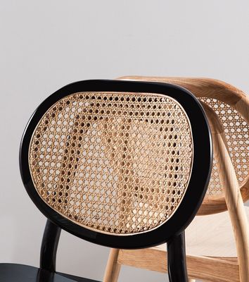 Vintage Luxury Hotel Rattan Mobiliário de Madeira Sólida Cadeira de Jantar para Restaurante em Preto